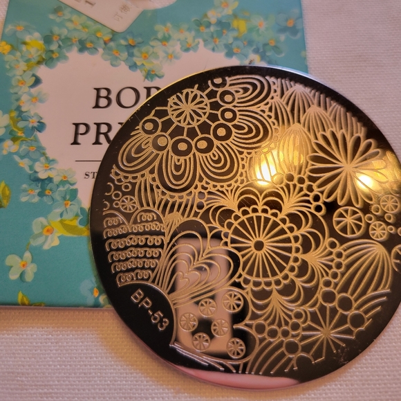 Nail Stamping Kit - Born Pretry #53 - Picture 1 of 2